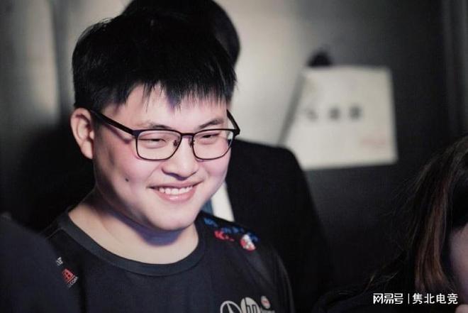 他一直注重 他一直注重