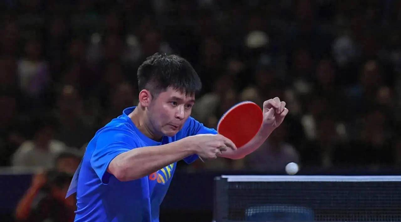 前锋阵容的 前锋阵容的