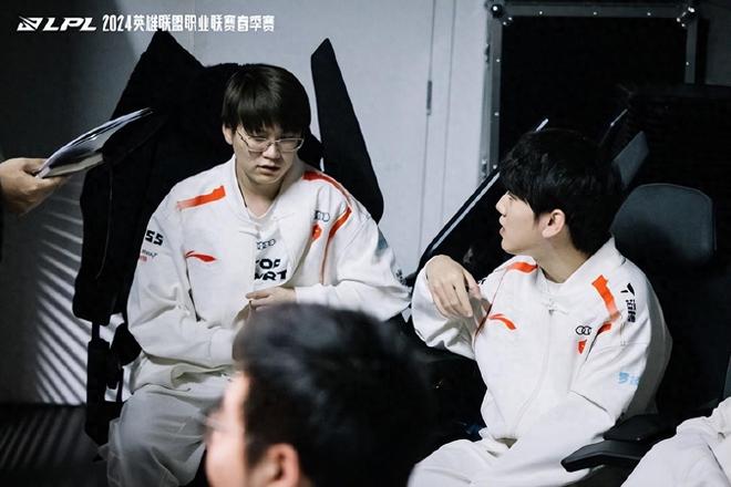 涯显示出平 涯显示出平